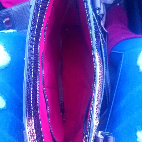 Dooney & Bourke pocketbook - Picture 5 of 8